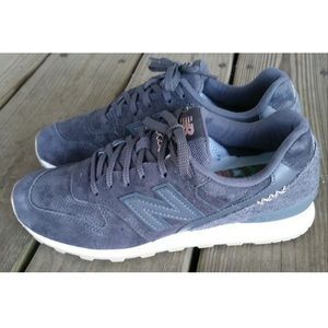 New Balance 696 Suede Leather Sneakers (like new!)